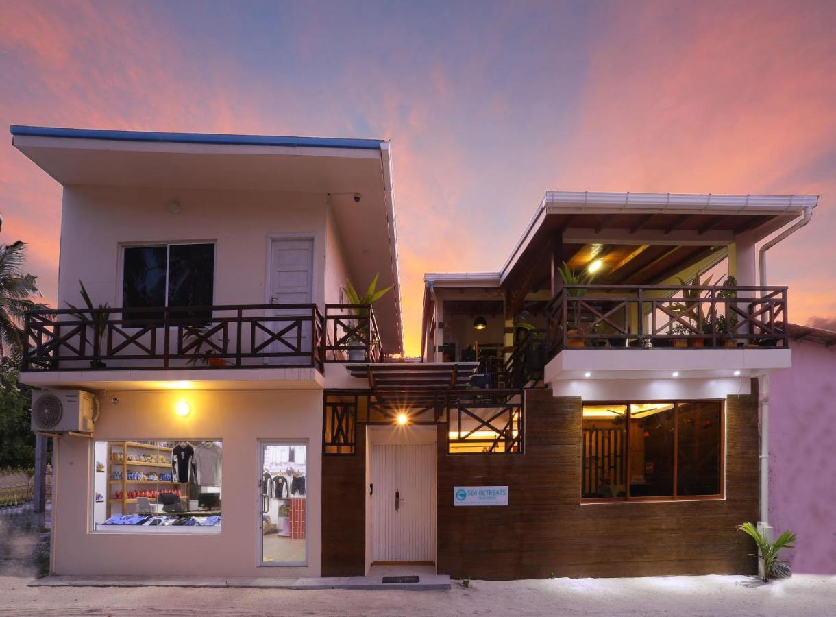 Surf Yoga Camp Hotell Thulusdhoo Eksteriør bilde
