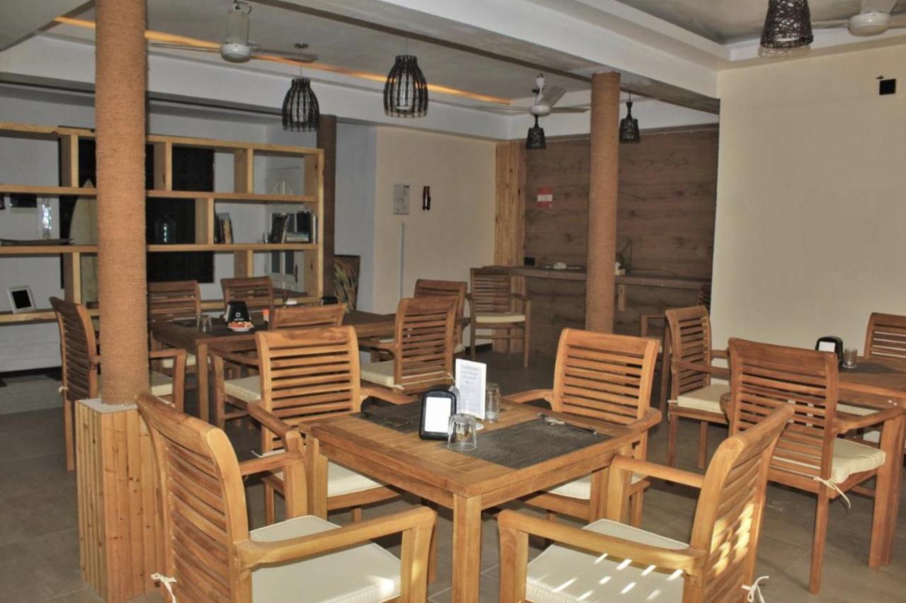 Surf Yoga Camp Hotell Thulusdhoo Eksteriør bilde